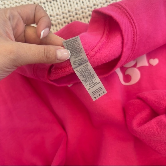 Mama Hot Pink Women’s Long Sleeve Sweatshirt Size Medium - Picture 4 of 4